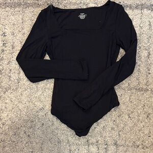 Women's Black Long Sleeve Top